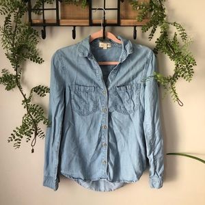 Anthropologie | Cloth & Stone chambray buttondown